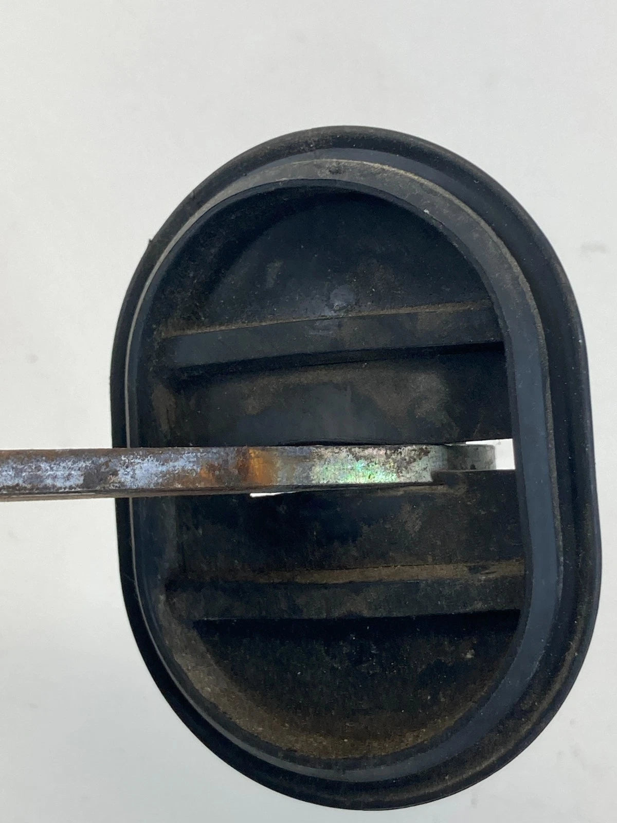 2005-2009 CHEVROLET TRAILBLAZER REAR RIGHT DOOR CHECK STRAP STOPPER HINGE