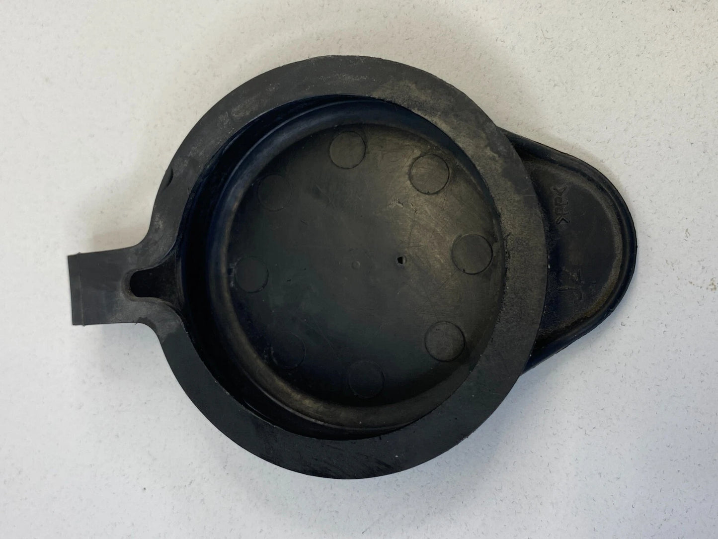 2002-2009 GMC ENVOY TRAILBLAZER WINDSHIELD WASHER FLUID RESERVOIR CAP LID COVER