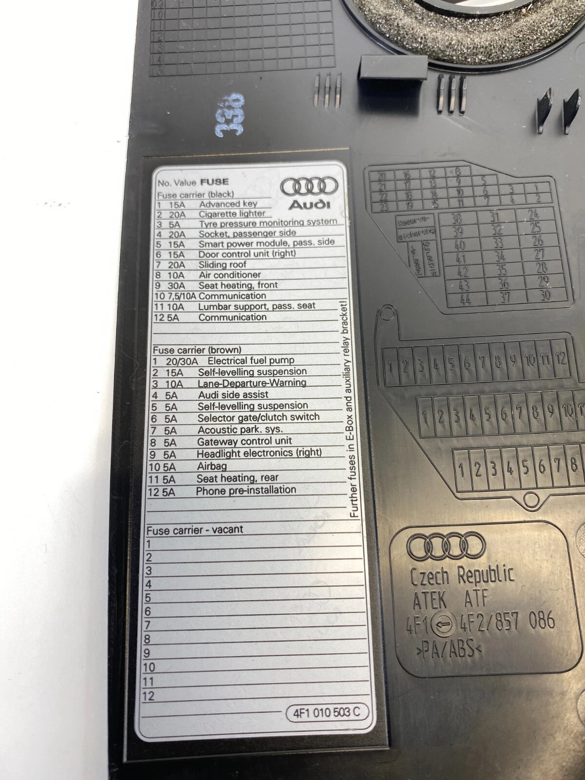 2007-2011 AUDI A6 A6 QUATTRO DASH RIGHT PASSENGER SIDE END CAP COVER 4F2-857-086