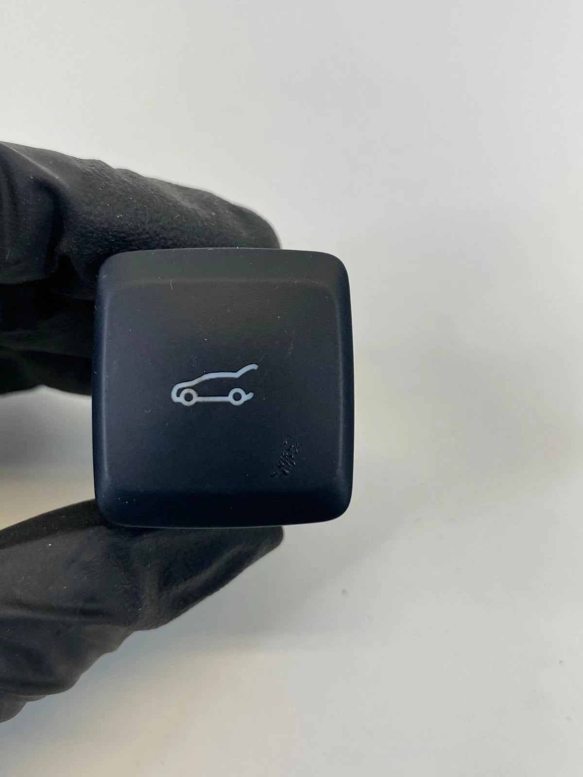 2013-2020 FORD FUSION TRUNK LID RELEASE CONTROL SWITCH ASSY DG9T-198514-AAW OEM