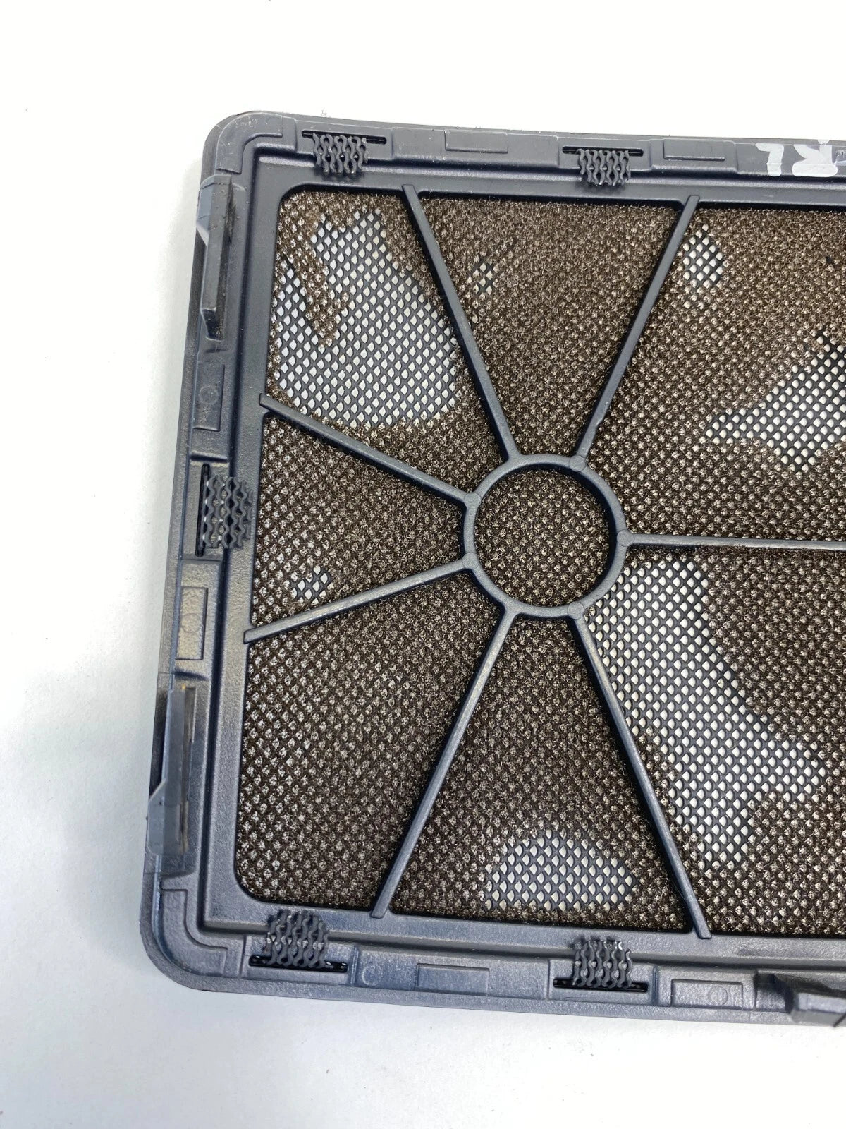 04-07 BMW 525I 06-10 BMW 550I REAR LEFT DECKLID SPEAKER GRILLE COVER 7035521