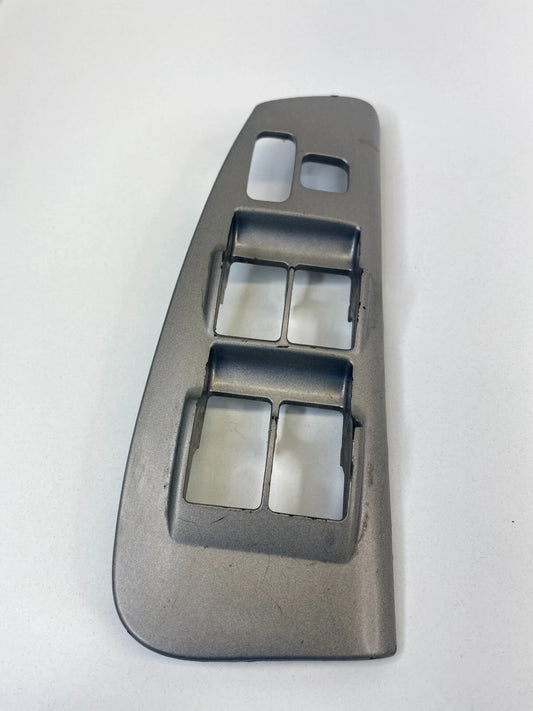 03-08 TOYOTA MATRIX FRONT LEFT DOOR WINDOW SWITCH BEZEL COVER TRIM 74232-01030