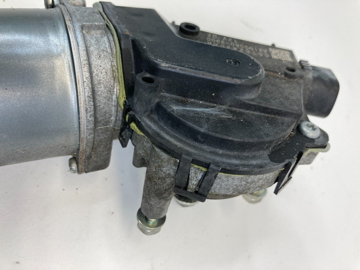 2012-2019 Fiat 500 Front Windshield Wiper Transmission Motor 05182430AA