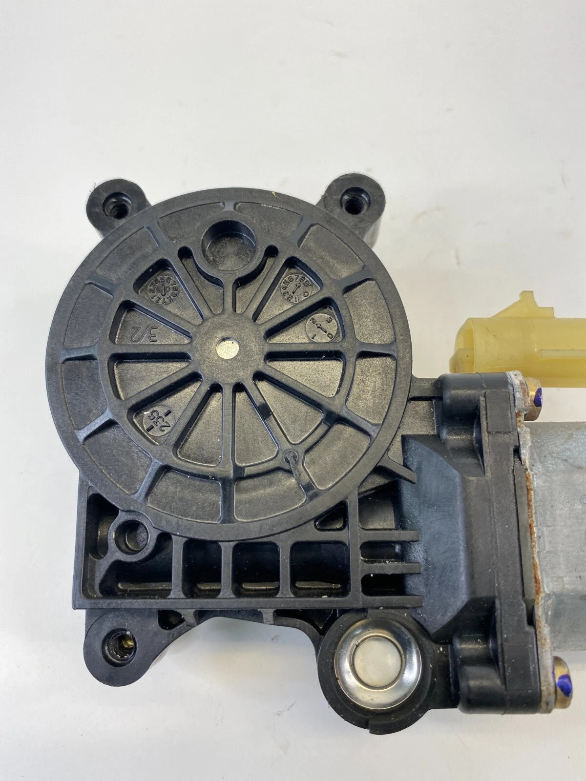 2005-2010 CHRYSLER 300 REAR RIGHT BACK SIDE DOOR POWER WINDOW MOTOR ASSEMBLY OEM