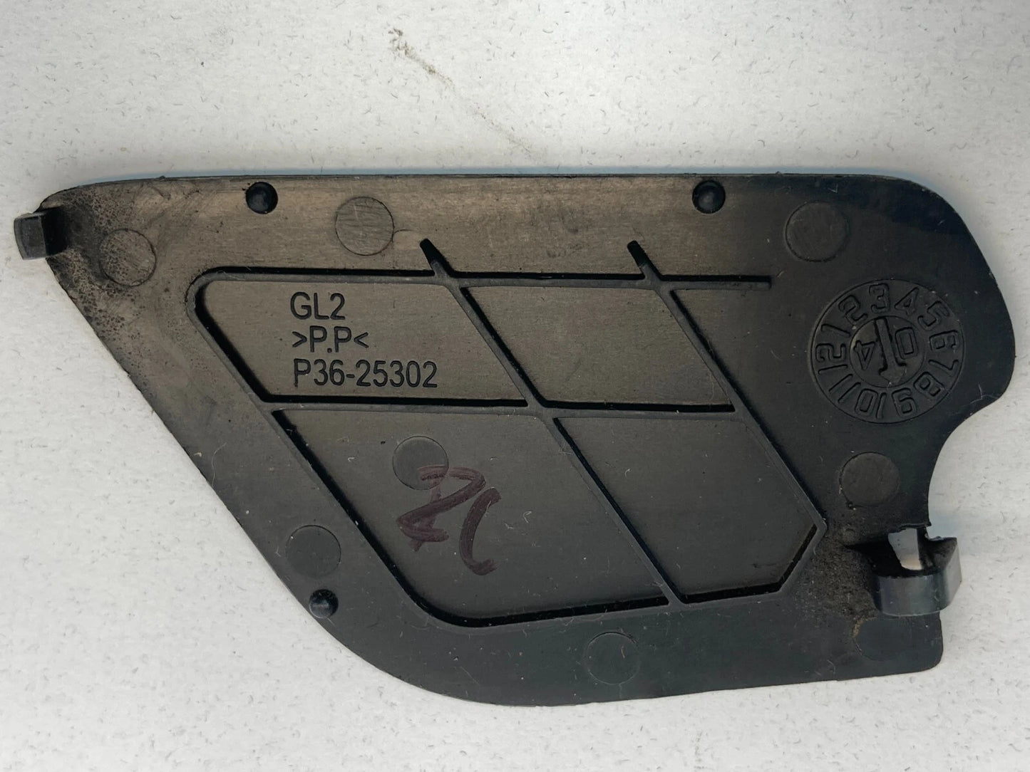 2004-2008 ACURA TL REAR LEFT DOOR INTERIOR HANDLE SCREW COVER CAP P36-25302