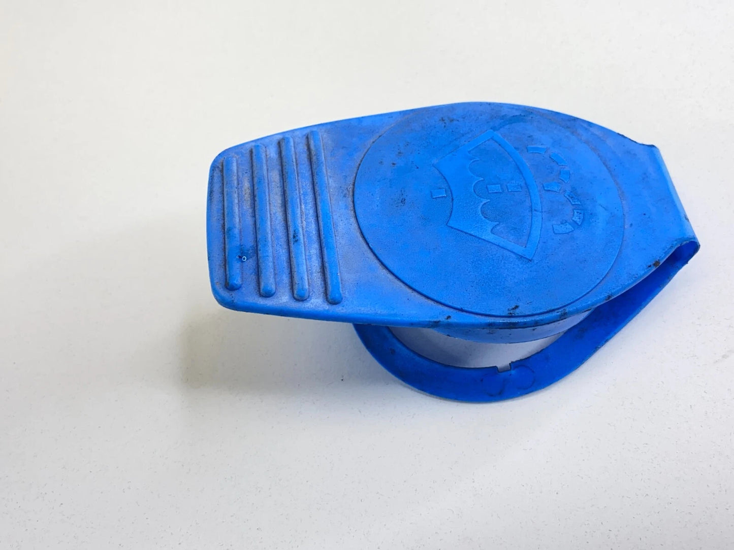 1998-2010 VOLKSWAGEN BEETLE WINDSHIELD WASHER FLUID RESERVOIR CAP COVER LID OEM