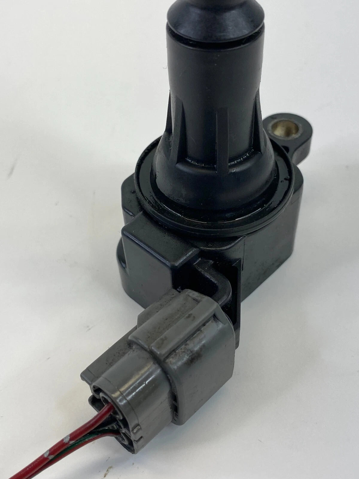 2002-2008 NISSAN MAXIMA 3.5L ENGINE IGNITION COIL IGNITER ASSEMBLY