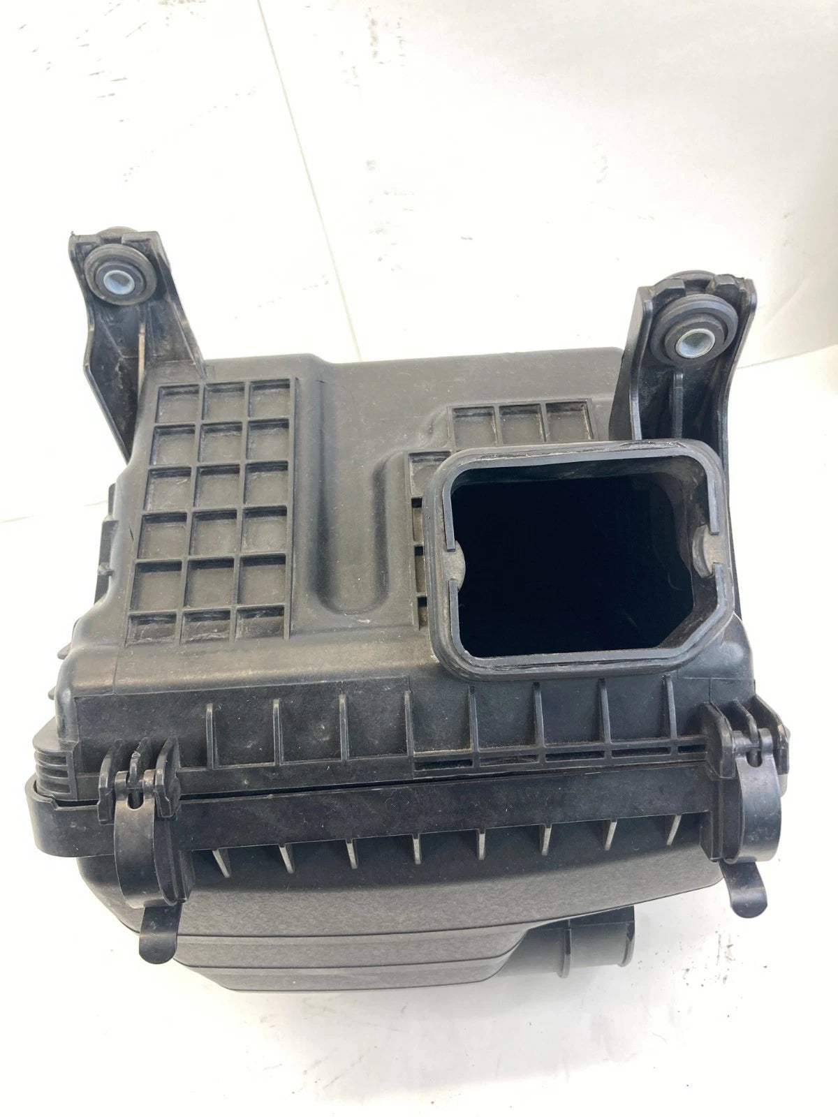 2011-2015 HYUNDAI SONATA 2.4L HYBRID NON TURBO AIR CLEANER FILTER BOX 281104R100