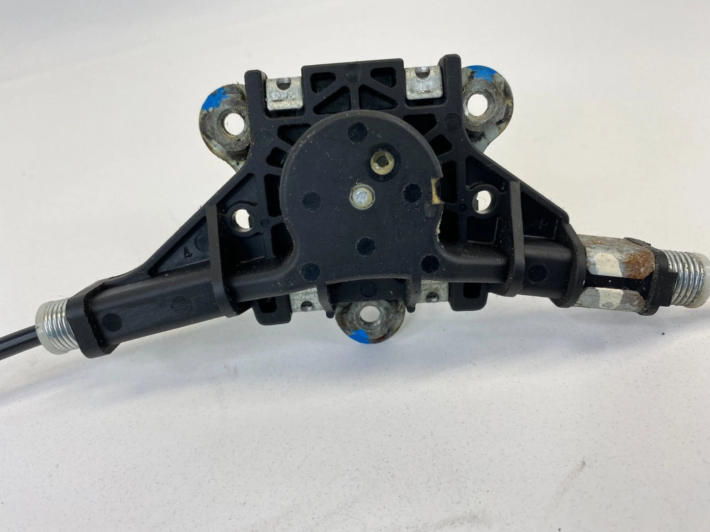 2004-2009 MAZDA 3 MAZDA3 SEDAN REAR RIGHT BACK SIDE DOOR MANUAL WINDOW REGULATOR