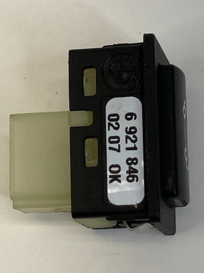 2004-2007 525i 04 05 BMW 545i Trunk Lid Release Control Switch Button 6921846