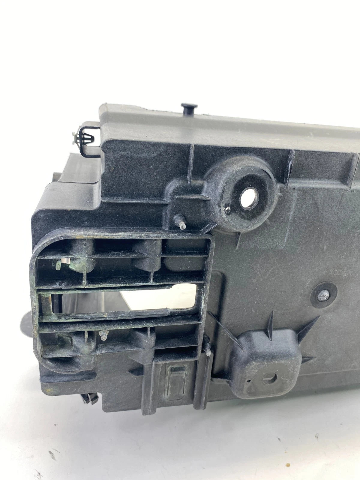 2010-2016 Buick LaCrosse 13-19 Cadillac XTS Battery Tray Compartment 20910580