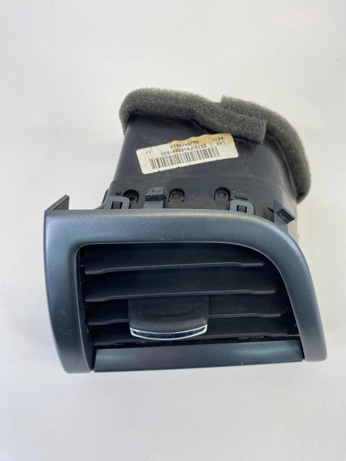 2013-2016 FORD FUSION SE DASH LEFT SIDE AIR VENT GRILLE DS73-F018B09-BJW OEM