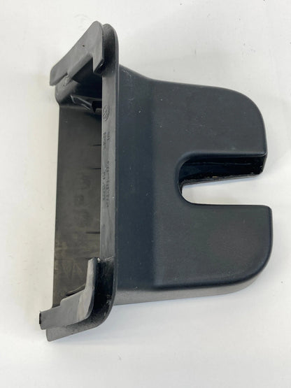 2011-2018 VOLKSWAGEN JETTA SEDAN REAR TRUNK LOCK COVER TRIM ONLY 5C6-827-520