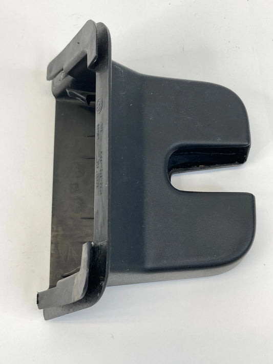 2011-2018 VOLKSWAGEN JETTA SEDAN REAR TRUNK LOCK COVER TRIM ONLY 5C6-827-520