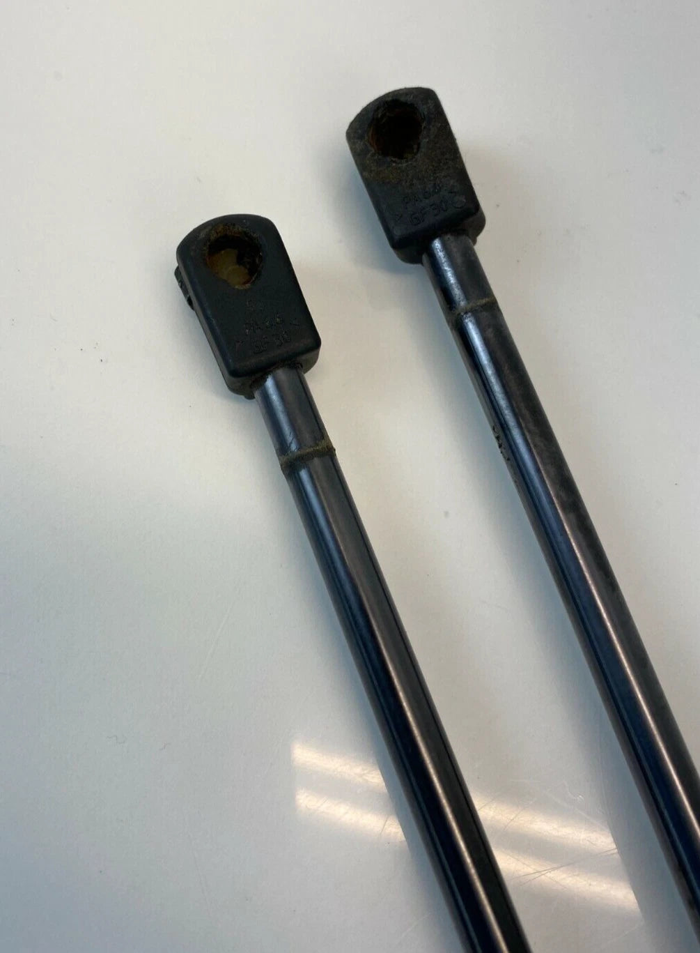08-14 DODGE AVENGER SEDAN TRUNK HATCH LIFT SUPPORT CYLINDER SHOCK STRUT SET OEM