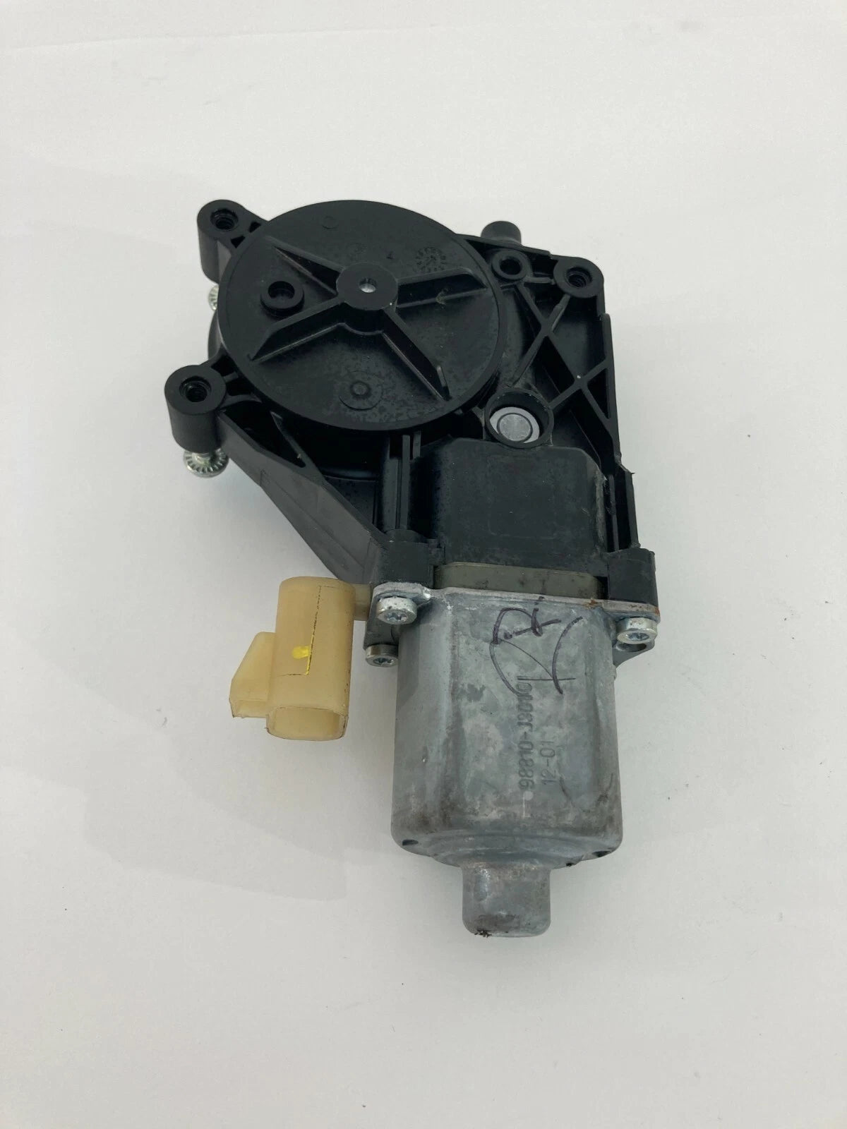 2011-2016 CHEVROLET CRUZE REAR LEFT BACK SIDE DOOR WINDOW MOTOR 0130822464 OEM