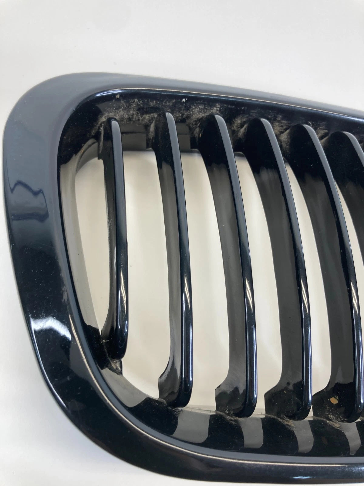 1999 2000 BMW 323I 2001 325I FRONT RIGHT PASSENGER SIDE BUMPER GRILL GRILLE OEM