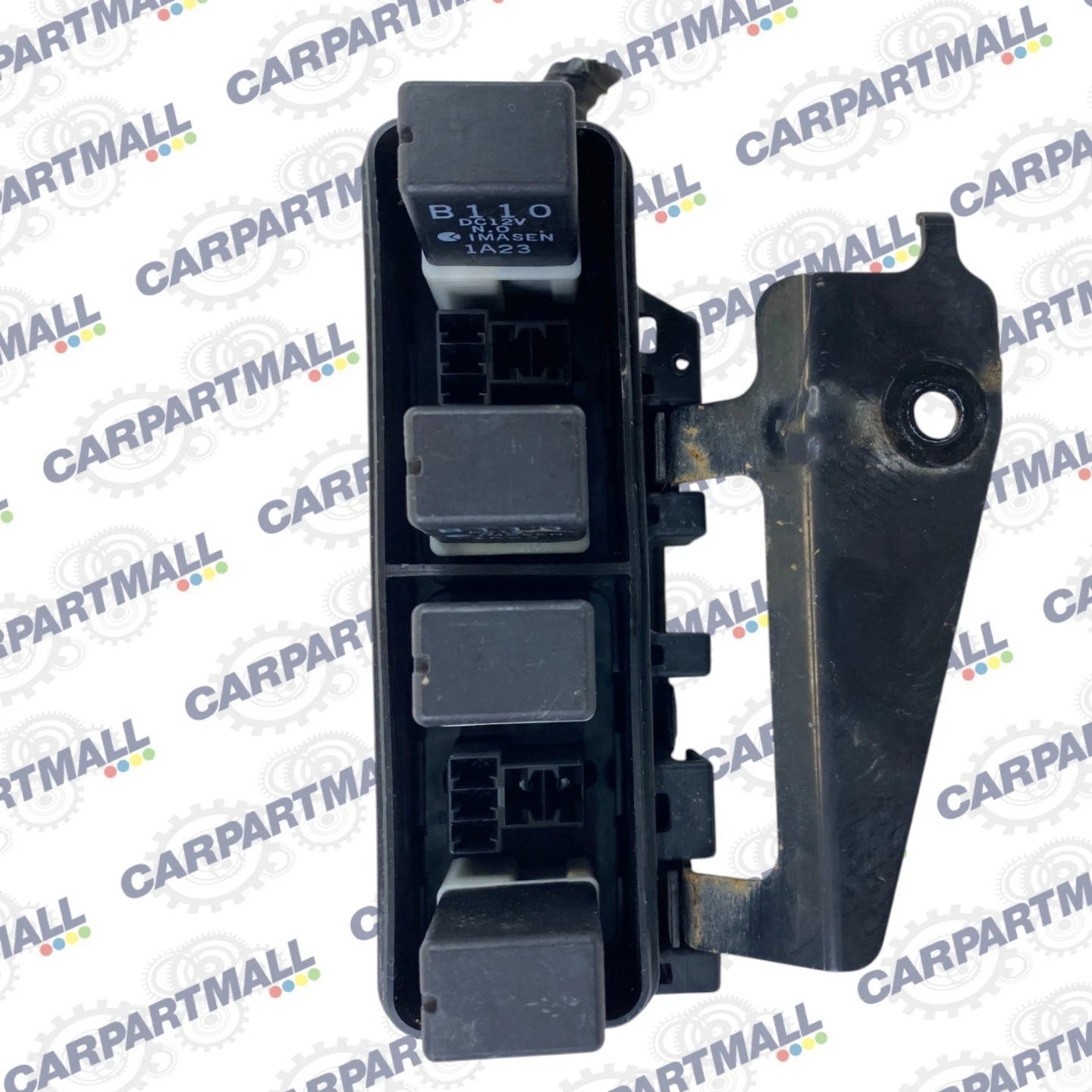 2000 2001 MAZDA MPV 2.5L ENGINE ROOM FUSE RELAY BOX UNIT WITH MOUNT BRACKET OEM