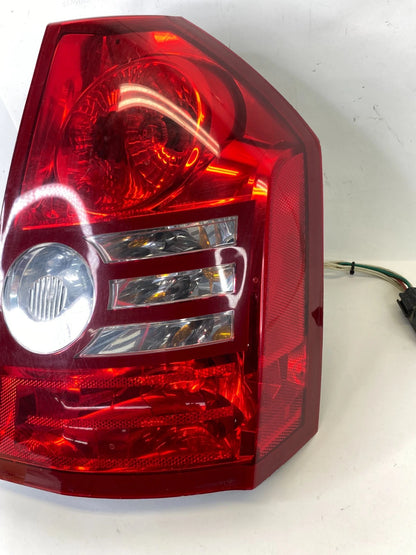 08-10 CHRYSLER 300 SEDAN REAR RIGHT SIDE TAILLIGHT TAIL LIGHT TAILLAMP LAMP OEM