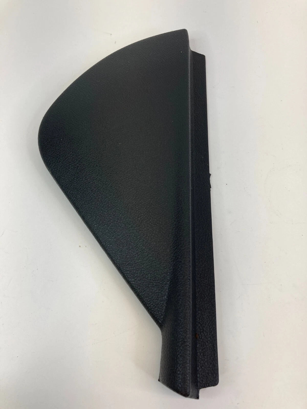 2005-2010 PONTIAC G6 SEDAN DASH PANEL RIGHT SIDE END CAP COVER TRIM 15258632 OEM