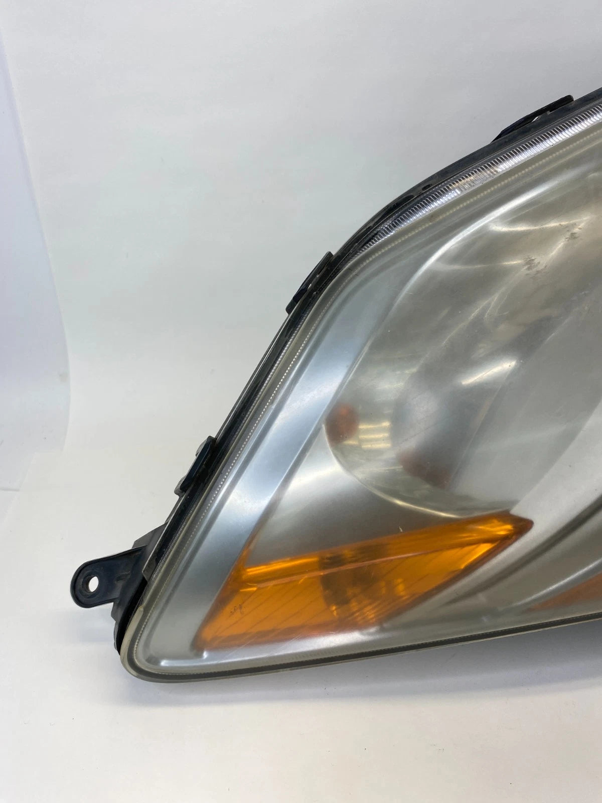 2006-2009 TOYOTA PRIUS RIGHT PASSENGER RH SIDE HEADLIGHT HALOGEN HEADLAMP OEM