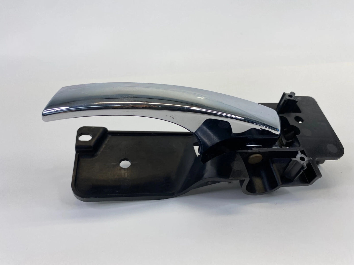 2011-2016 CHRYSLER TOWN & COUNTRY FRONT LEFT INTERIOR DOOR HANDLE 68066553AA OEM