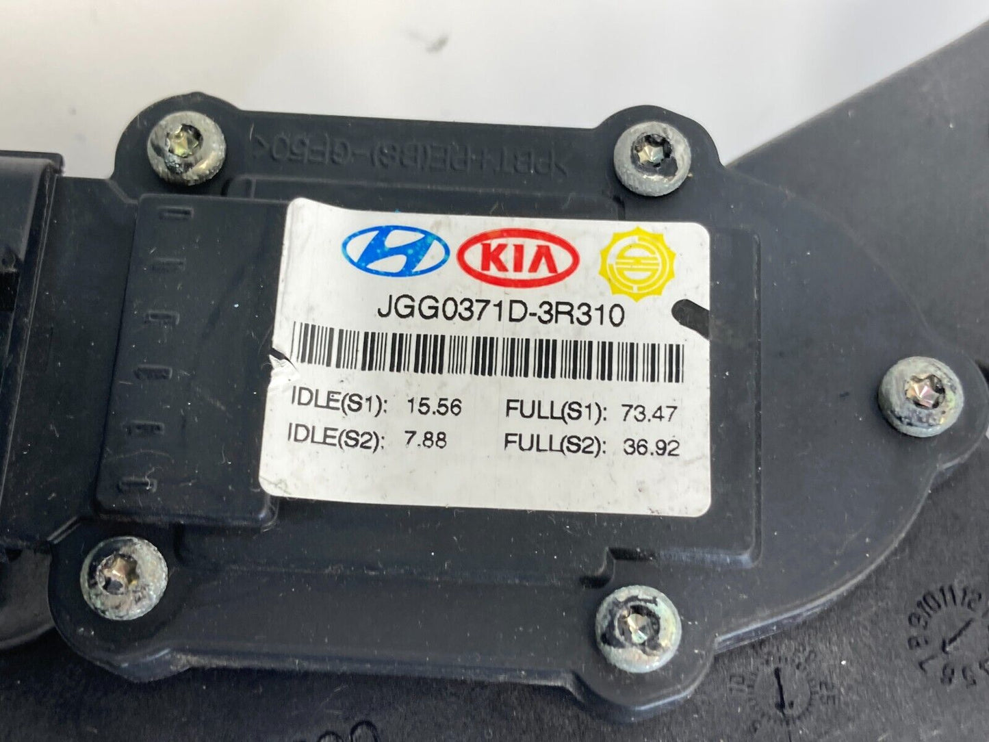 2014-2016 Kia Optima Accelerator Gas Pedal Travel Sensor 32727-3R300 OEM