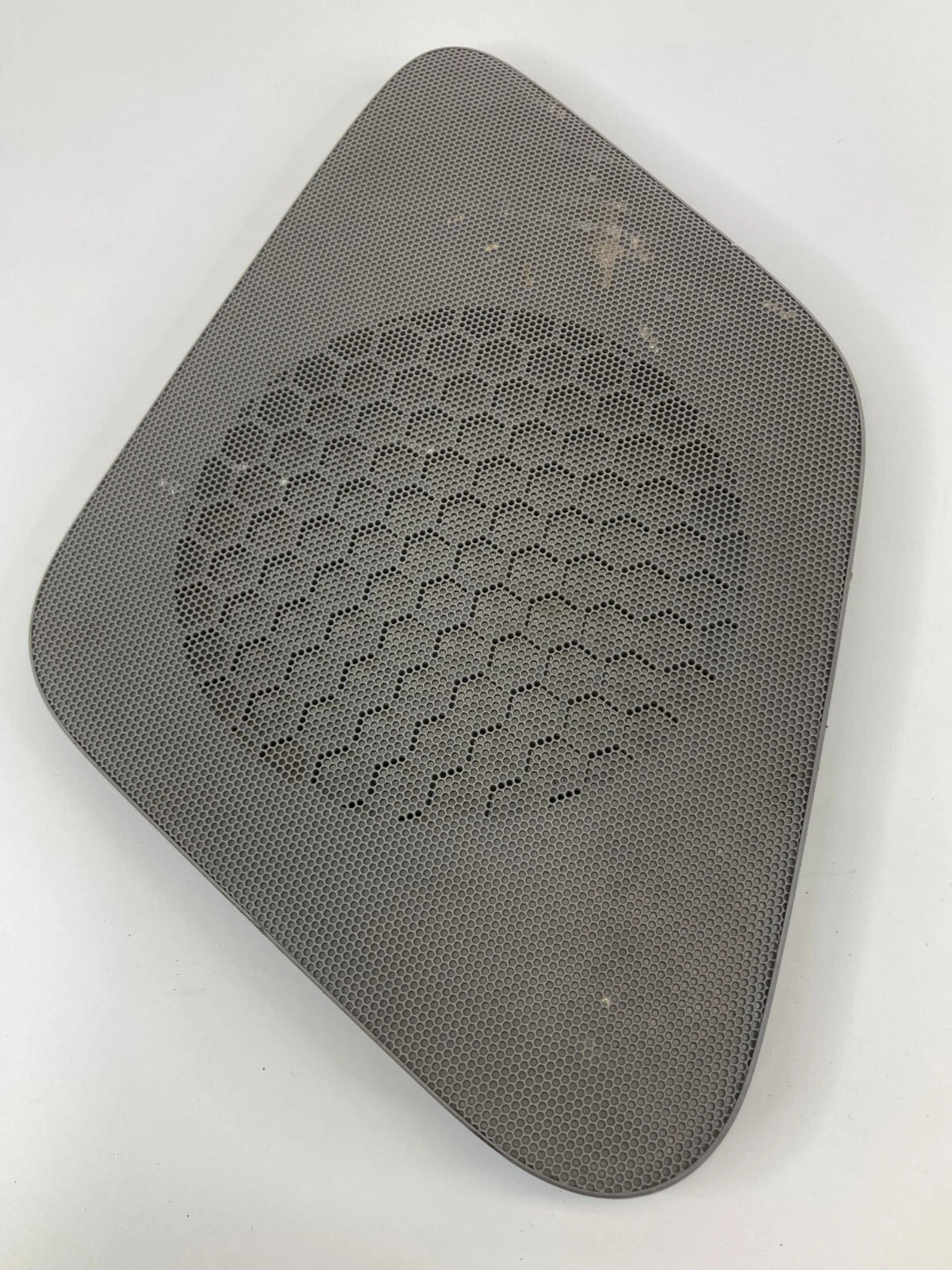 99-04 HONDA ODYSSEY FRONT RIGHT SIDE DOOR SPEAKER GRILLE COVER TRIM 83503-S0X