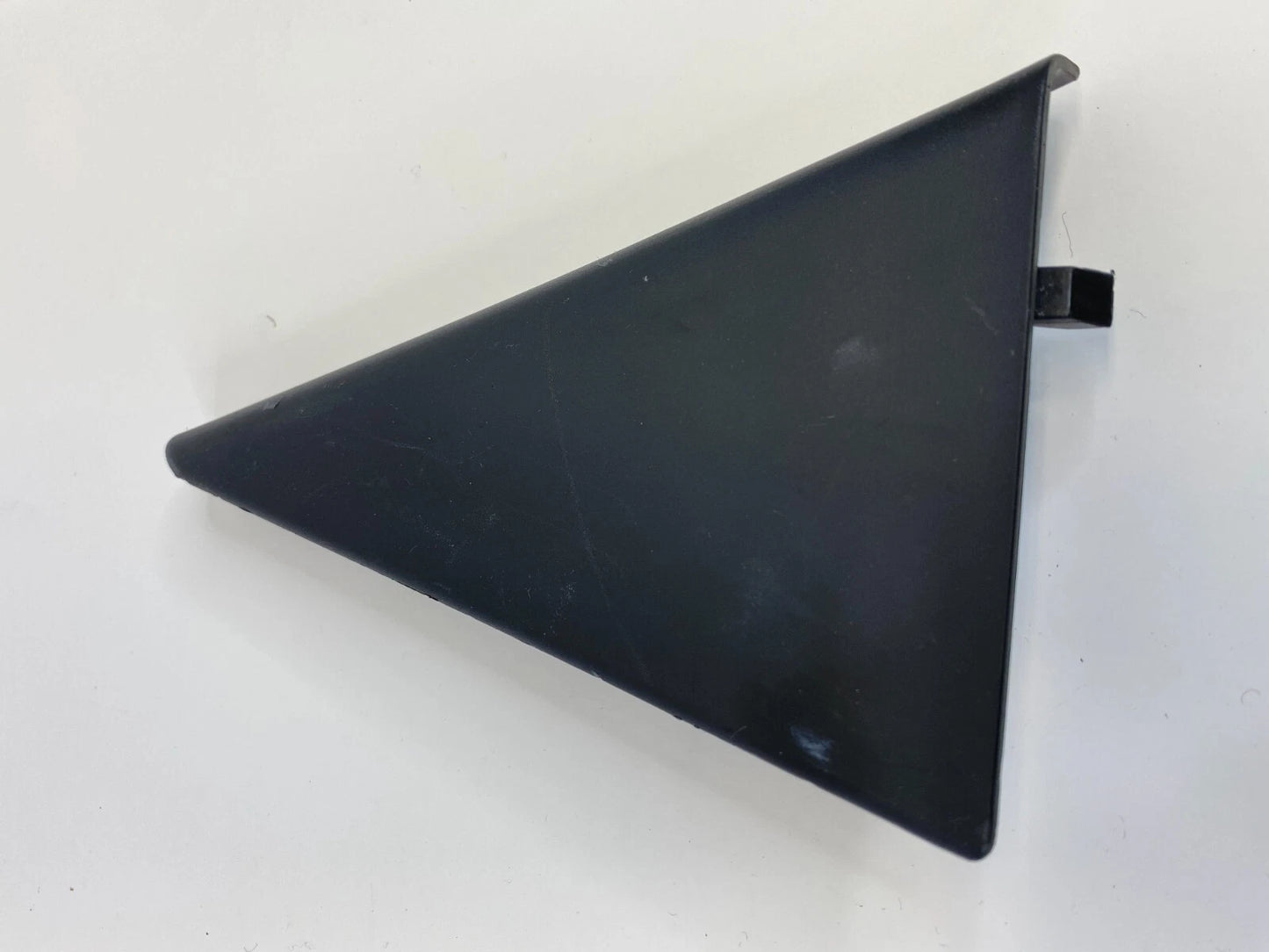 2013-2018 HYUNDAI SANTA FE SPORT REAR LEFT INNER DOOR CORNER MOLDING COVER OEM