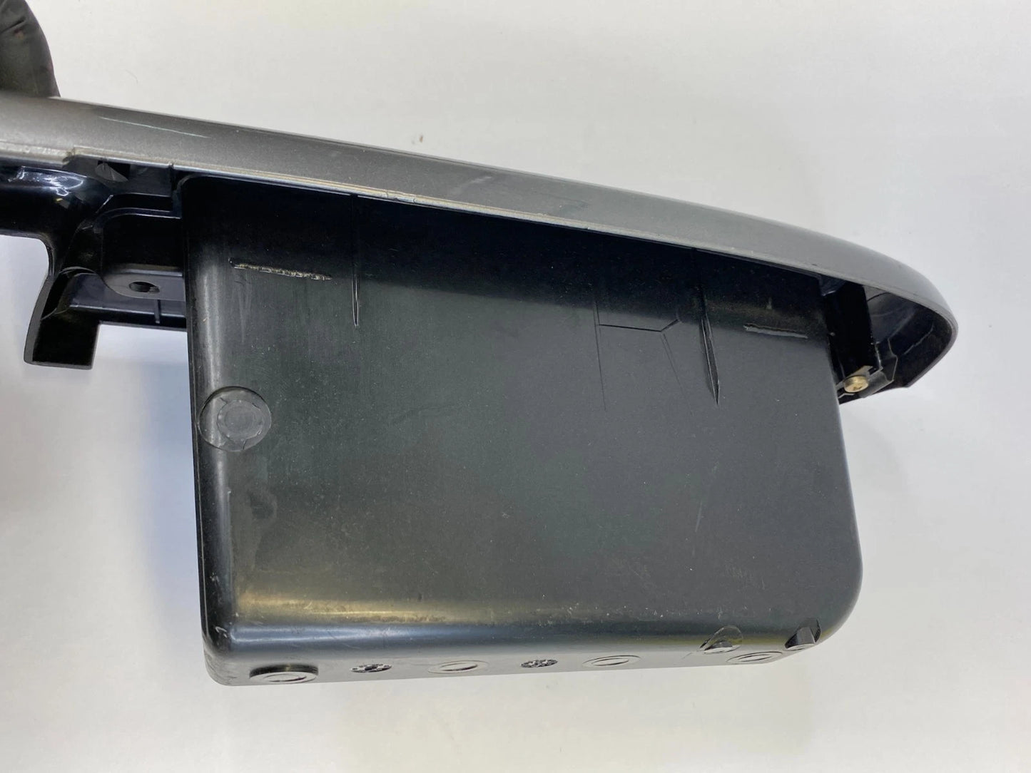 2004-2010 TOYOTA SIENNA FRONT RIGHT DOOR WINDOW SWITCH BEZEL 74231-AE010 OEM