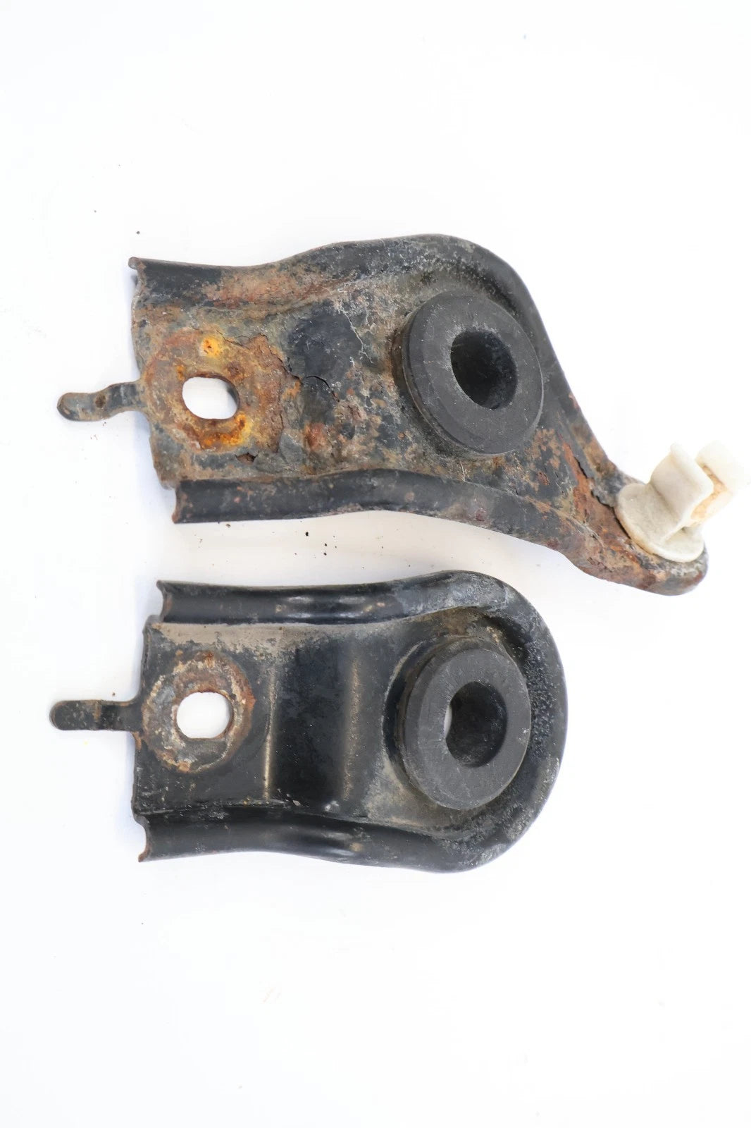 2003-2007 HONDA ACCORD RADIATOR UPPER BRACKET MOUNTING SUPPORT SET OEM
