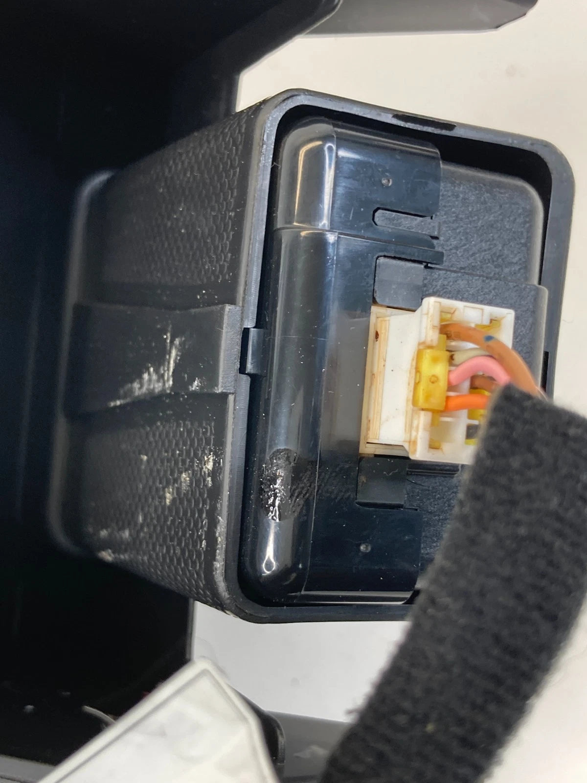 2011-2015 Hyundai Sonata Console Adapter Button Start Hold w/ Key Entry Module