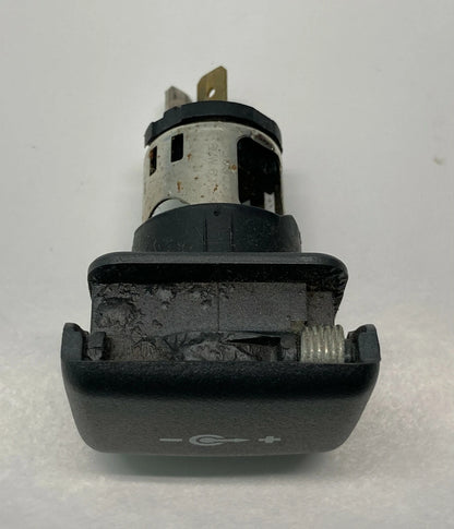 2002-2005 BMW 745I 745LI FRONT DASH POWER OUTLET SUPPLY PLUG SWITCH OEM