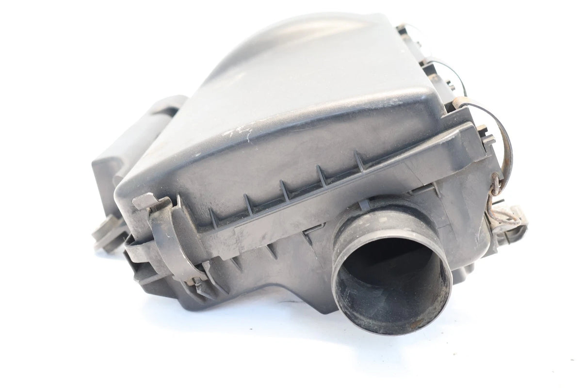 2004-2009 TOYOTA PRIUS ENGINE AIR CLEANER BOX HOUSING ASSEMBLY FRONT 17700-21150