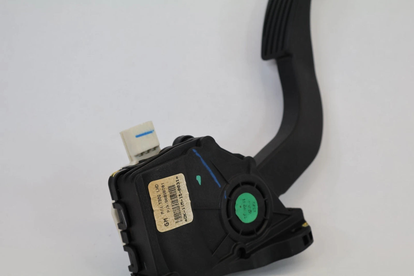 2012-2020 CHEVROLET SONIC 1.8L GAS ACCELERATOR PEDAL ASSEMBLY OEM 96858781