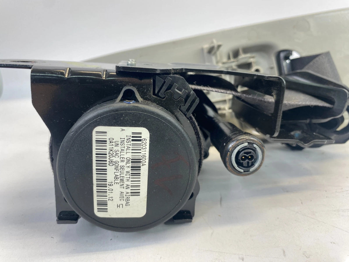 2010 2011 2012 CHEVROLET TRAVERSE FRONT LEFT DRIVER SEAT BELT RETRACTOR OEM