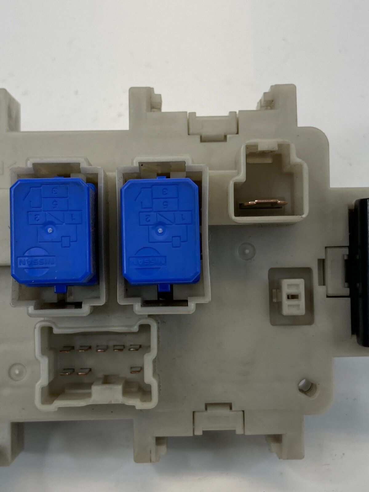 2005 2006 Nissan Altima Interior Dash Fuse Box Relay Junction Block Unit OEM