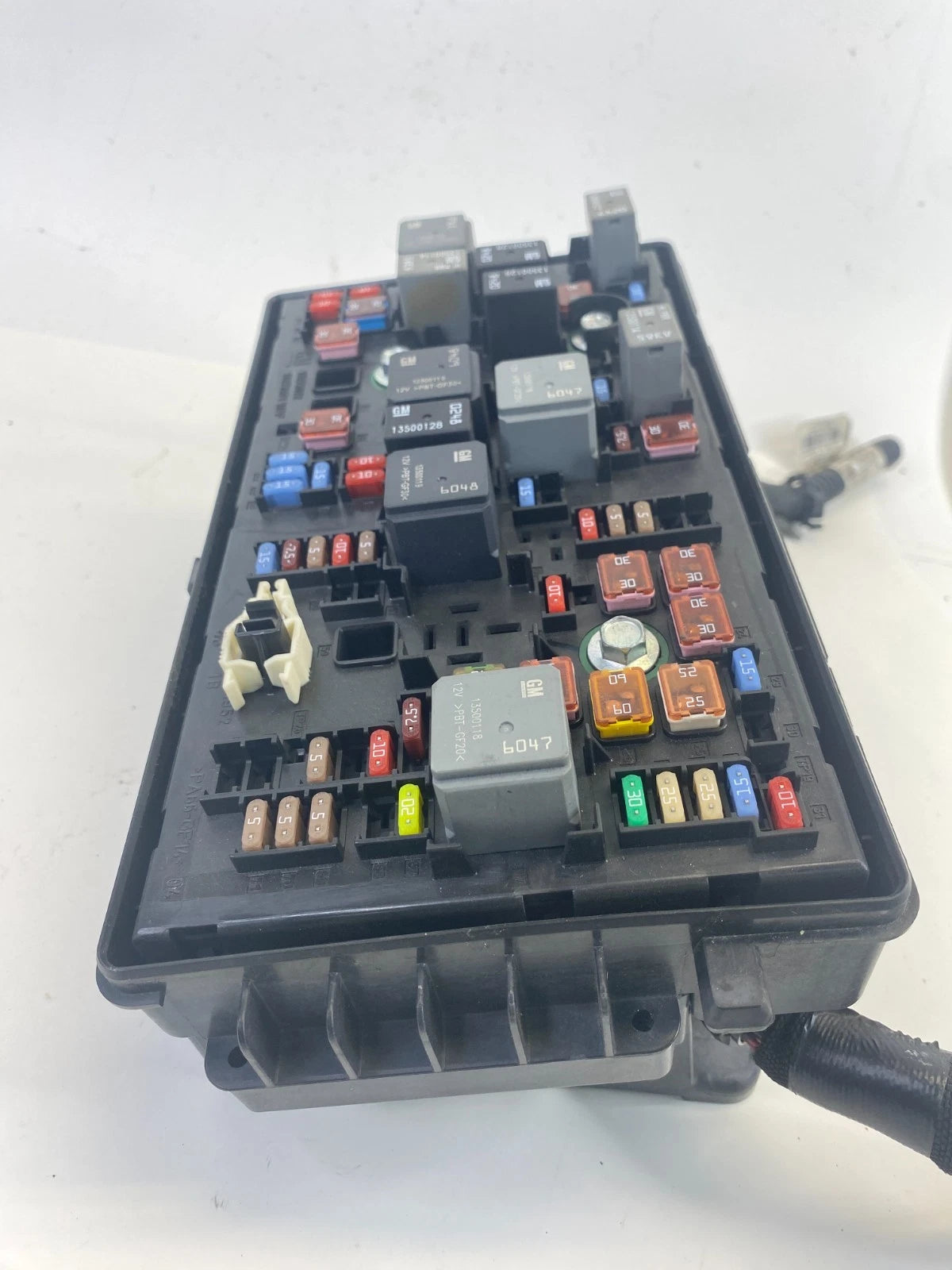 2013 BUICK LACROSSE 3.6L V6 AT ENGINE FUSE BOX RELAY JUNCTION BLOCK 22885510 OEM