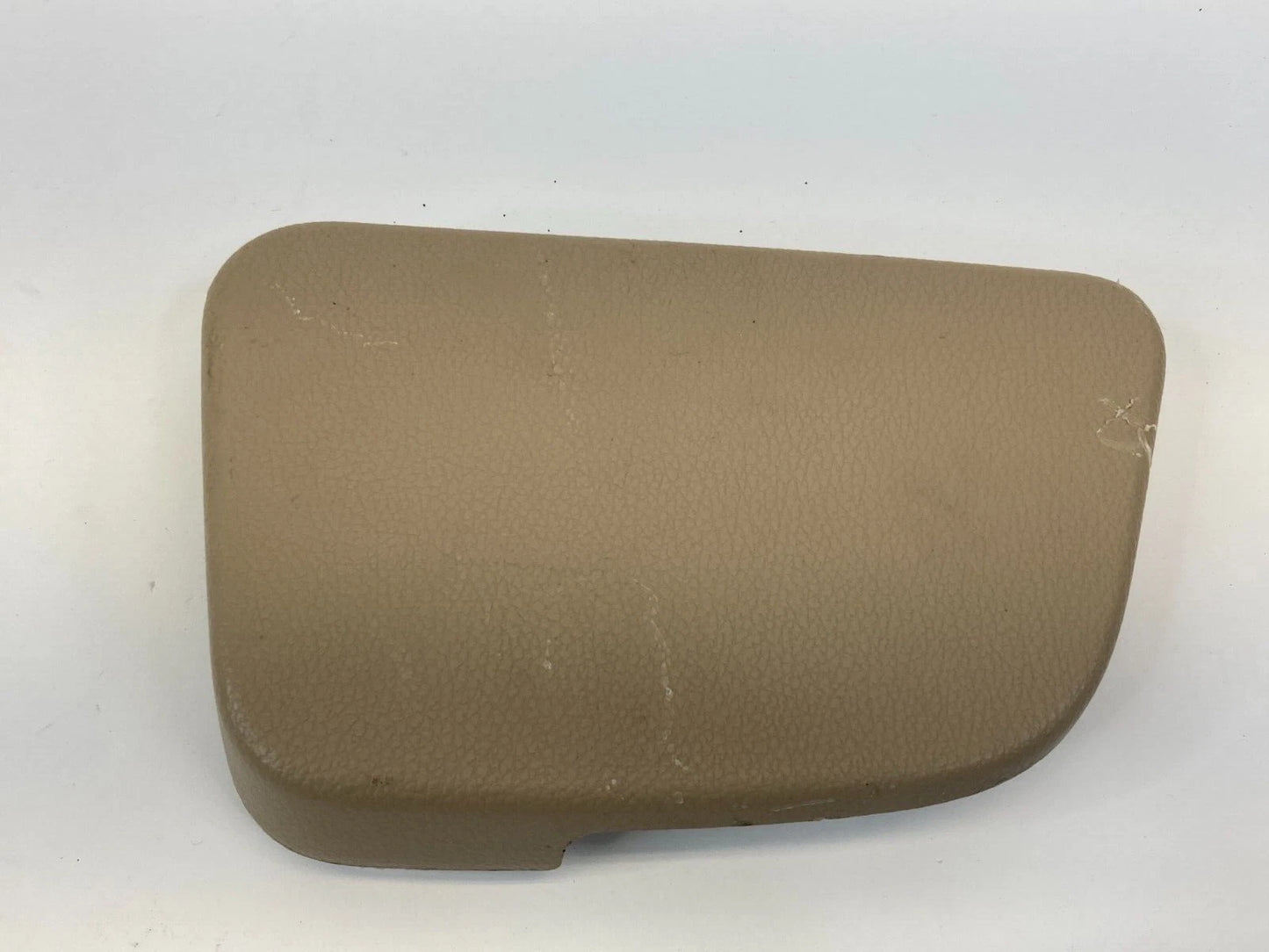 2008 2009 2010 SATURN VUE RIGHT PASSENGER SEAT BELT COVER TRIM CAP 96838889 OEM