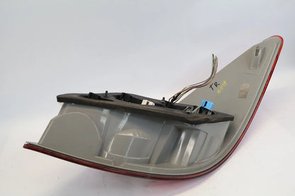 2006-2010 MERCEDES W251 R350 REAR RIGHT PASSENGER OUTER TAIL LIGHT TAILLIGHT OEM