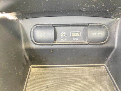16 17 18 KIA SORENTO CENTER CONSOLE STORAGE TRIM TRAY W/ CHARGERS AUX & USB OEM