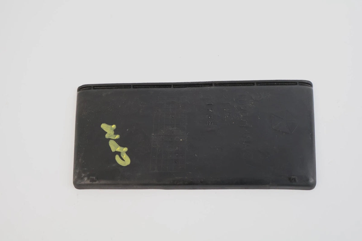 2011-2014 CHRYSLER 300 FRONT LOWER CENTER DASH COMPARTMENT RUBBER MAT L0201140AC