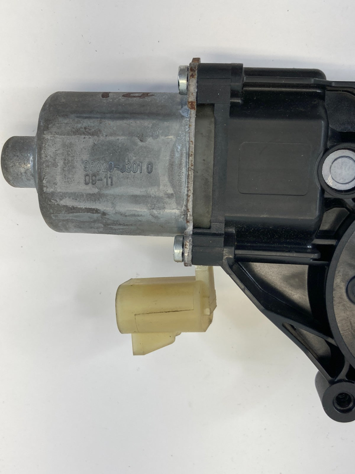 2010 2011 GMC Terrain Rear Left Side Door Power Window Motor Assy 98820-J3010