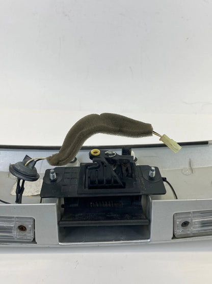 14 15 CHEVROLET SPAR REAR LIFTGATE LICENSE MOLDING W/ HANDLE & LAMP 95956287 OEM