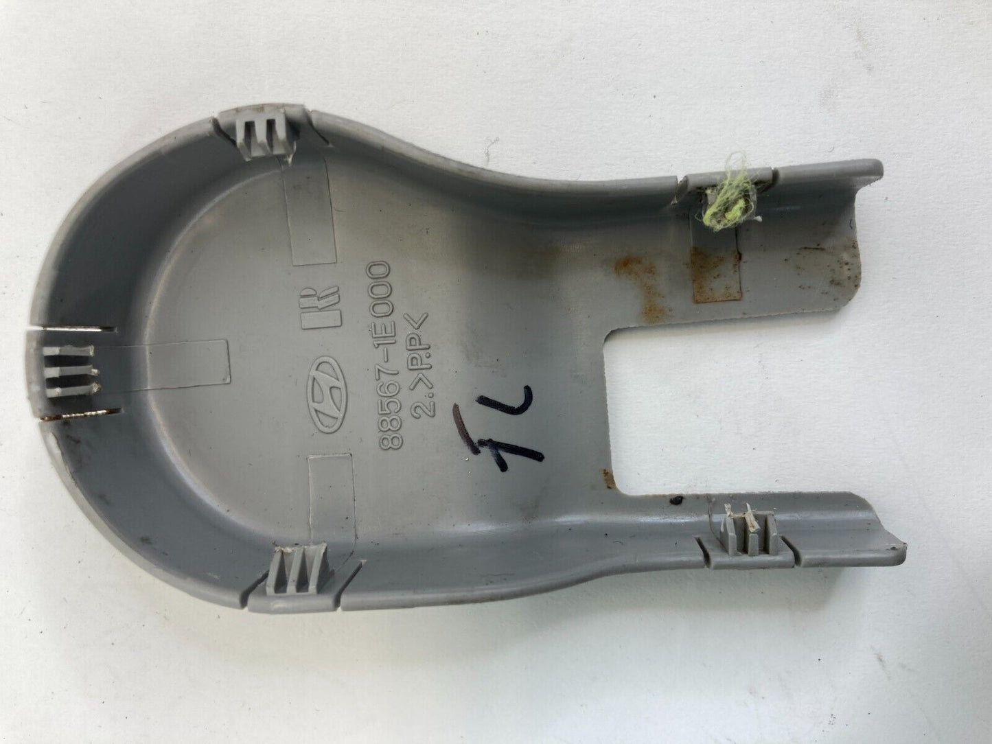 06-09 Hyundai Accent Front Left Seat Rear Inner Track Cover Trim Cap 88567-1E000