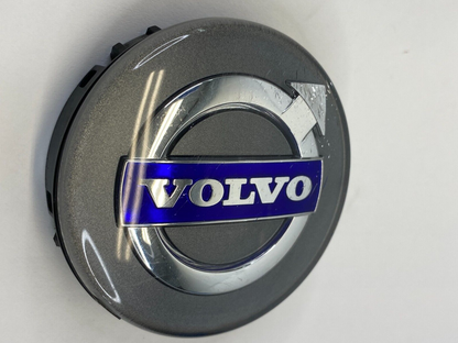 2008 2009 08 09 Volvo XC70 Wheel Center Cap Hubcap Emblem 30748052 OEM