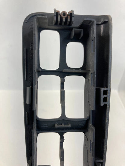2002-2006 KIA SPECTRA SEDAN 4-DR FRON LEFT DOOR WINDOW SWITCH BEZEL 612W21430
