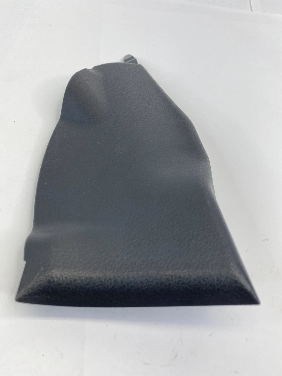 2009-2013 TOYOTA MATRIX HATCHBACK INSERT TRIM RIGHT CONSOLE BOX 58817-02090 OEM