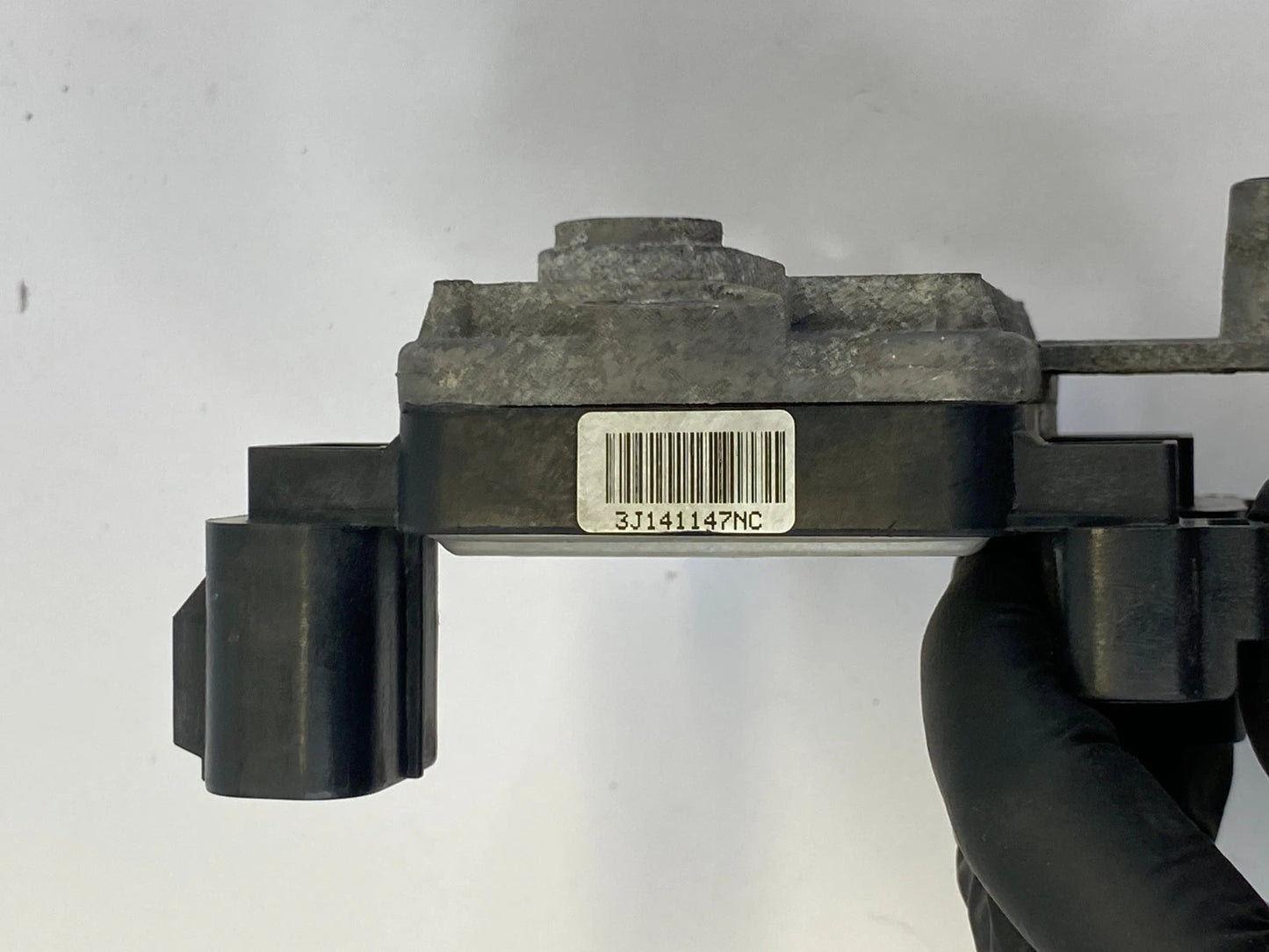 2014 2015 KIA SORENTO ENGINE COOLING FAN RESISTOR CONTROL MODULE 25385-B8800 OEM