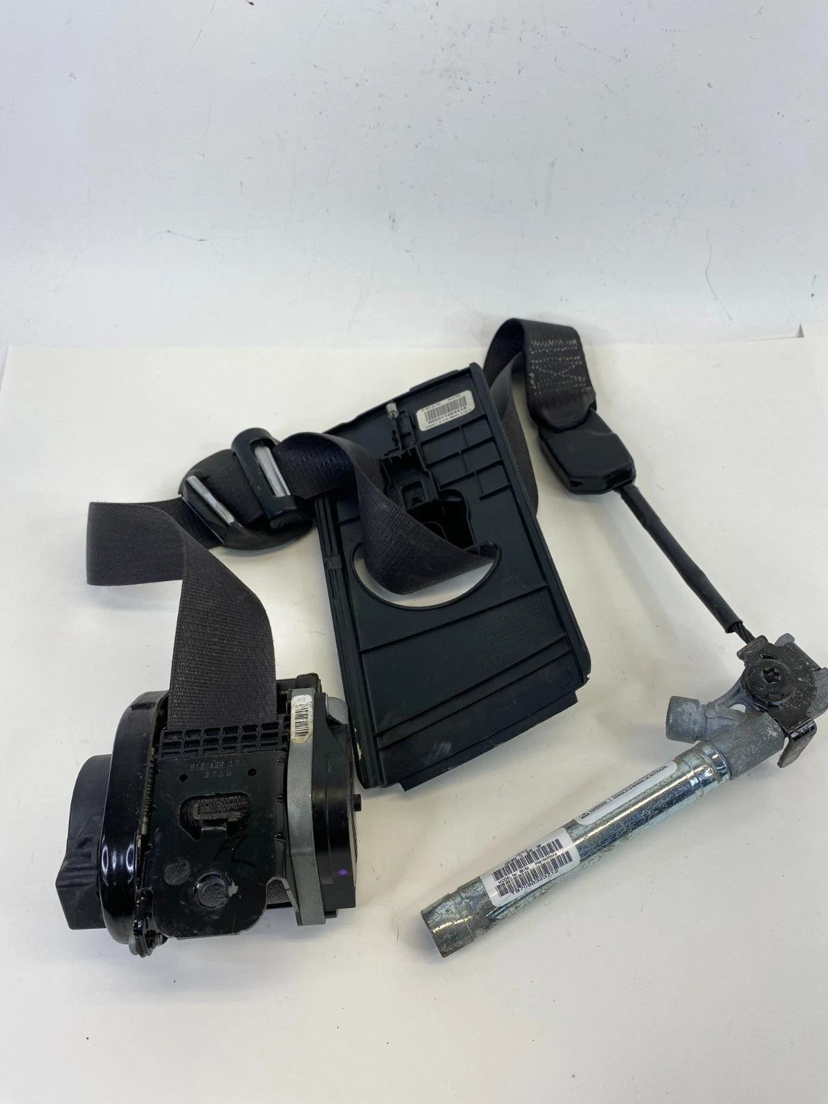 2013 2014 2015 DODGE DART FRONT RIGHT PASSENGER SEAT BELT RETRACTOR P1SV72DX9AD